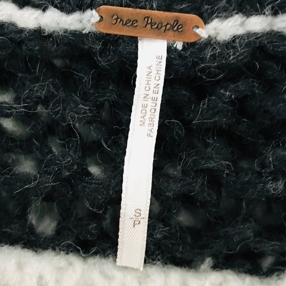 Free People Oversized Loose Chunky Knit Sweater Sm - Picture 7 of 8